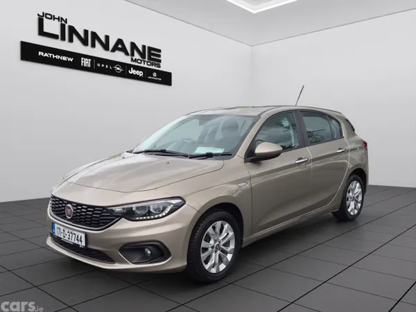 Fiat Tipo MPV, Diesel, 2017, Brown