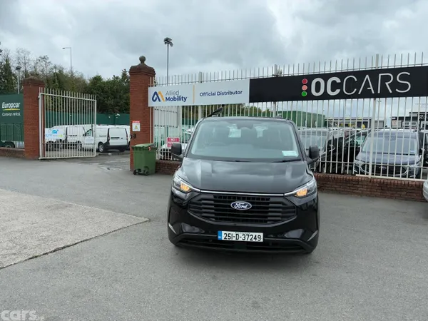 Ford Transit Custom MPV, Petrol Plug-in Hybrid, 2025, Black