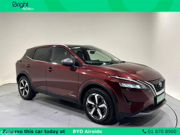 Nissan Qashqai MPV, Petrol, 2023, Red