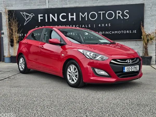 Hyundai i30 Hatchback, Diesel, 2013, Red