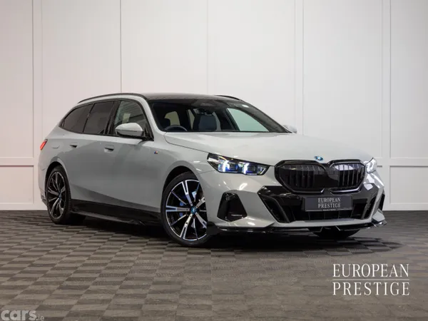 BMW 5-Series Estate, Petrol Plug-in Hybrid, 2025, Grey