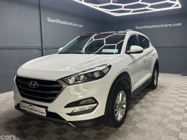 Hyundai Tucson MPV, Diesel, 2016, White