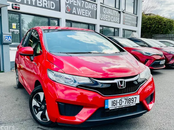 Honda Jazz Hatchback, Petrol Hybrid, 2016, Red