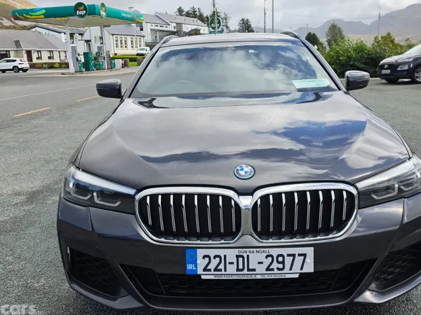 BMW 5-Series Estate, Petrol Hybrid, 2022, Grey