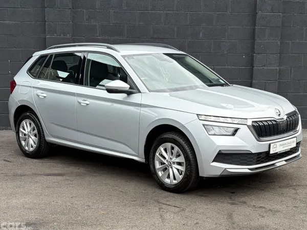Skoda Kamiq Hatchback, Petrol, 2023, Silver