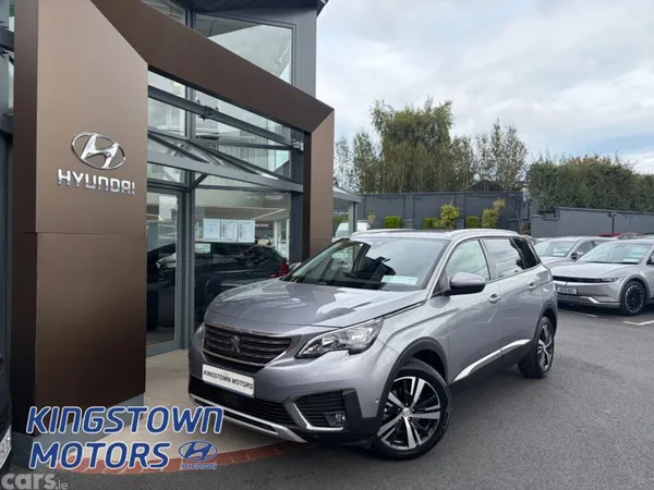Peugeot 5008 MPV, Petrol, 2021, Grey