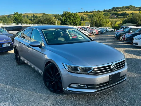 Volkswagen Passat Saloon, Diesel, 2018, Silver