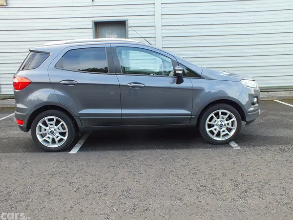 Ford EcoSport SUV, Petrol, 2017, Grey