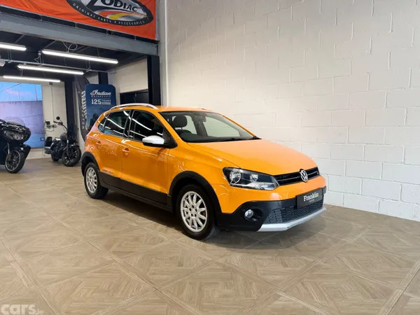 Volkswagen Polo Hatchback, Petrol, 2013, Orange