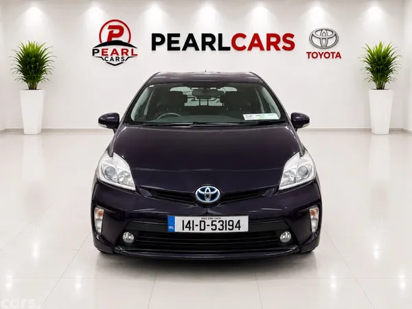 Toyota Prius Hatchback, Petrol Hybrid, 2014, Purple