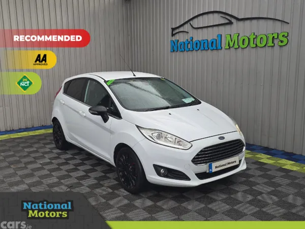 Ford Fiesta Hatchback, Petrol, 2014, White