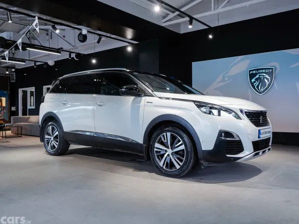 Peugeot 5008 MPV, Diesel, 2019, White