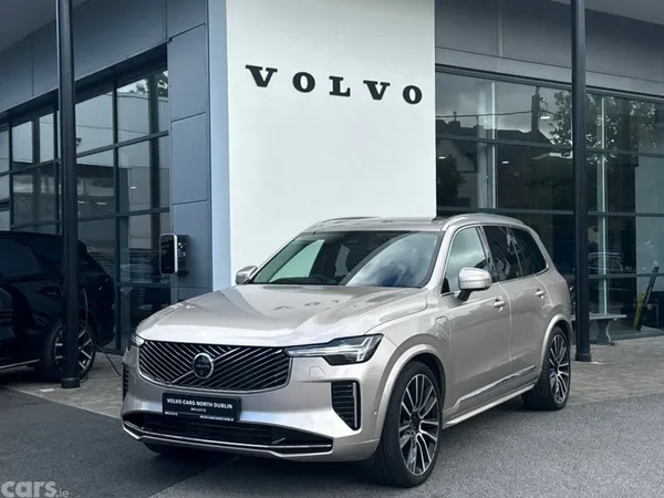 Volvo XC90 SUV, Petrol Plug-in Hybrid, 2025, Gold