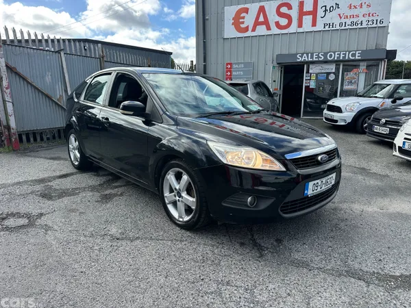 Ford Focus Hatchback, Petrol, 2009, Black