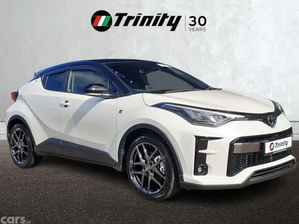Toyota C-HR SUV, Petrol Hybrid, 2020, White