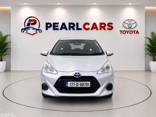 Toyota Aqua Hatchback, Petrol Hybrid, 2017, Silver