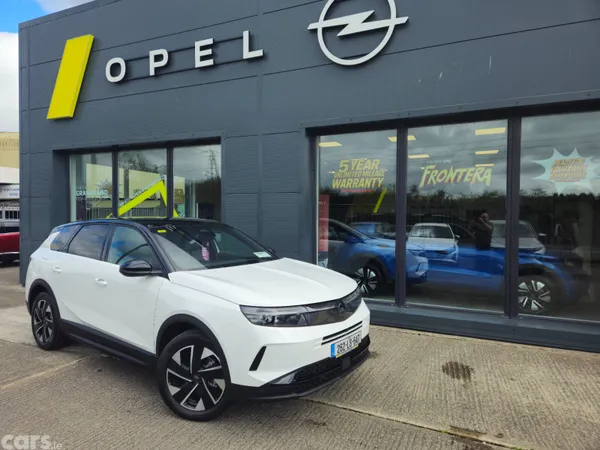 Opel Grandland SUV, Petrol Hybrid, 2026, White