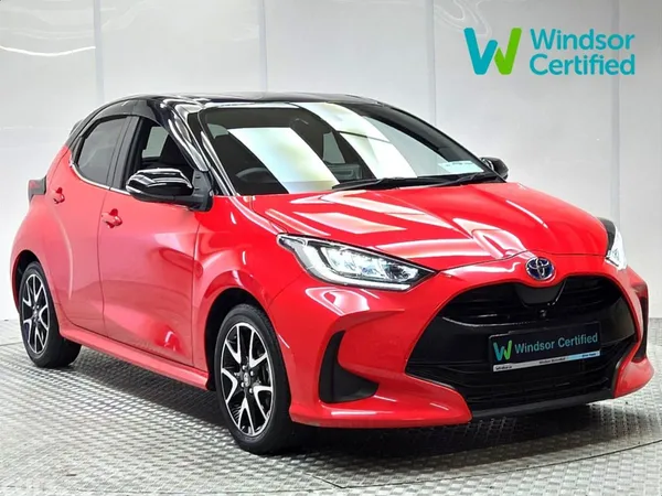 Toyota Yaris Hatchback, Petrol Hybrid, 2021, Red