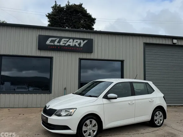 Skoda Fabia Hatchback, Petrol, 2018, White