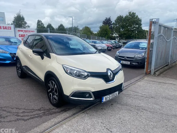 Renault Captur Hatchback, Petrol, 2016, Beige