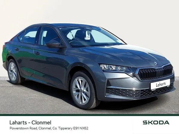 Skoda Octavia Saloon, Petrol, 2026, Grey