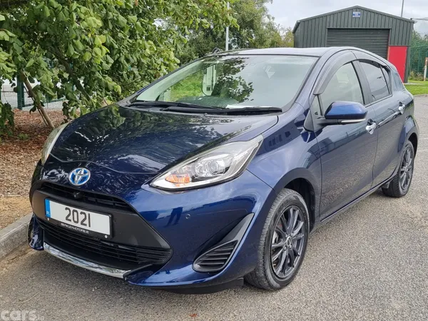 Toyota Aqua Hatchback, Petrol Hybrid, 2021, Blue