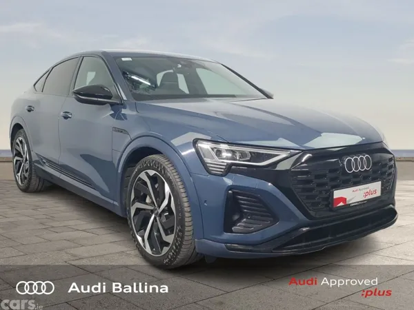 Audi Q8 Hatchback, Electric, 2024, Blue