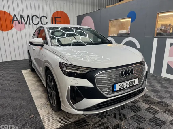 Audi Q4 e-tron SUV, Electric, 2025, White