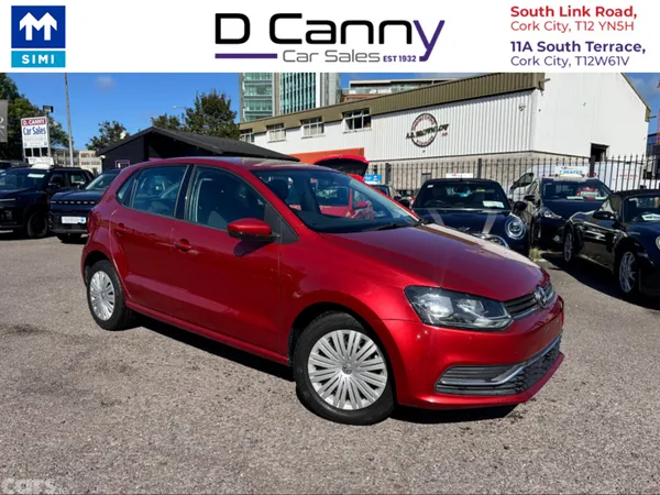 Volkswagen Polo Hatchback, Petrol, 2014, Red