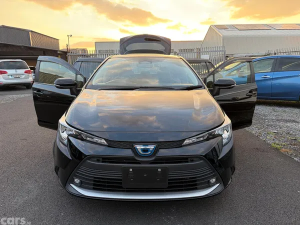 Toyota Corolla Estate, Petrol Hybrid, 2023, Black