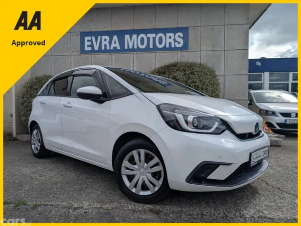 Honda Fit Hatchback, Petrol Hybrid, 2020, White