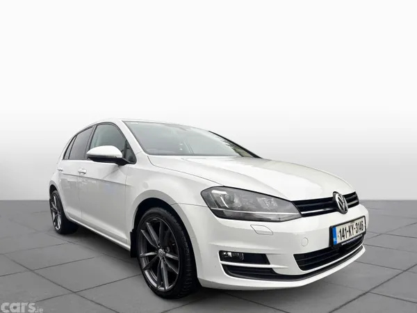 Volkswagen Golf Hatchback, Petrol, 2014, White