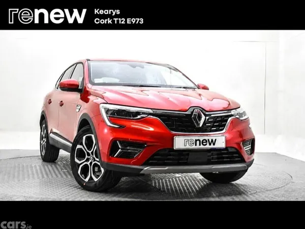 Renault Arkana SUV, Petrol, 2023, Red