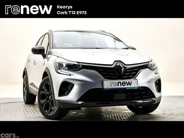 Renault Captur SUV, Petrol, 2022, Silver