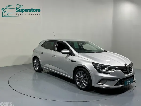 Renault Megane Hatchback, Diesel, 2016, Silver