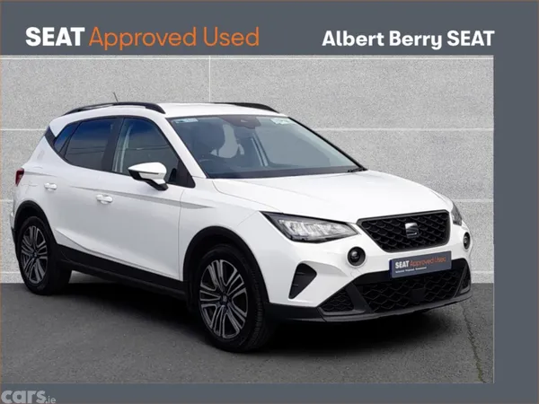 SEAT Arona Hatchback, Petrol, 2022, White