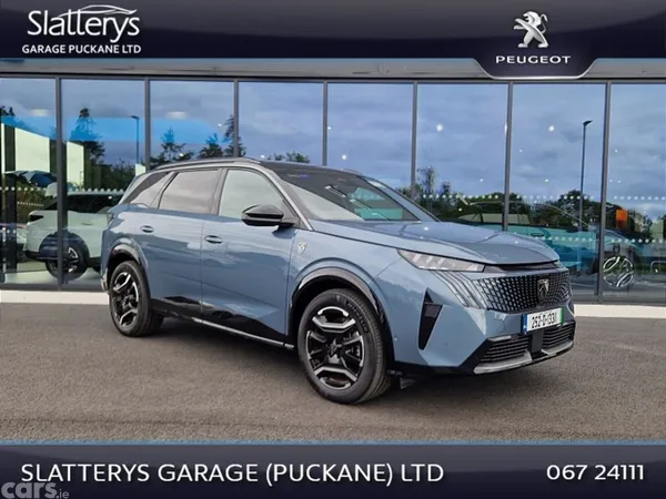 Peugeot 5008 SUV, Electric, 2025, Blue