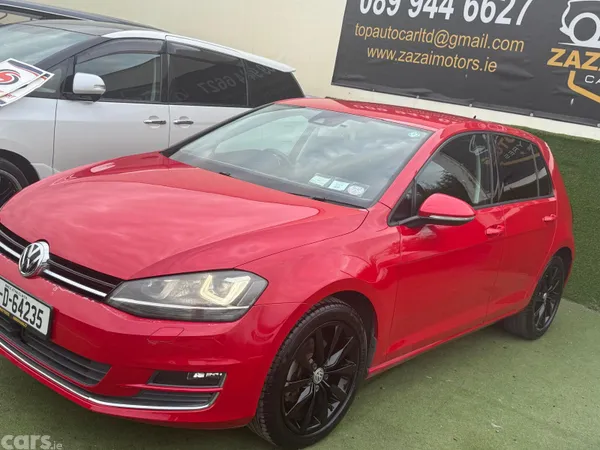 Volkswagen Golf Hatchback, Petrol, 2015, Red