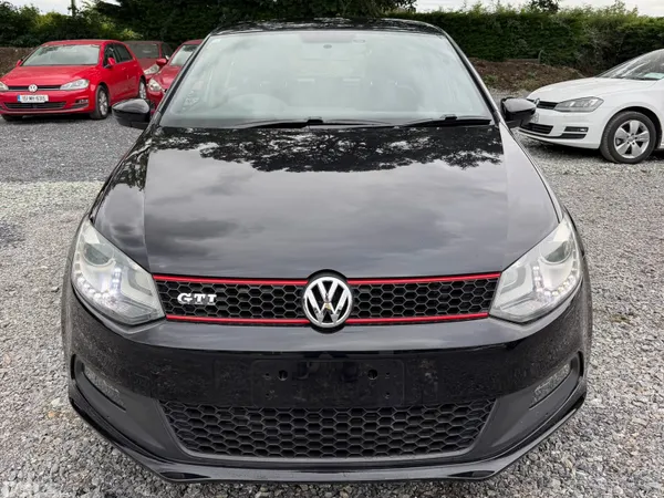 Volkswagen Polo Hatchback, Petrol, 2013, Black