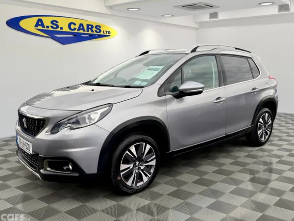 Peugeot 2008 Hatchback, Petrol, 2017, Grey