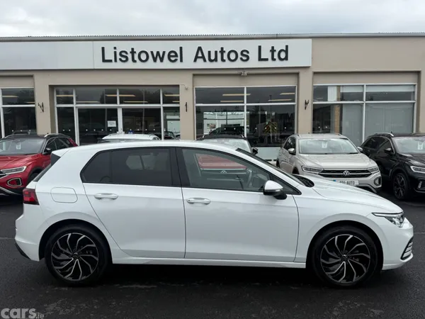 Volkswagen Golf Hatchback, Diesel, 2023, White