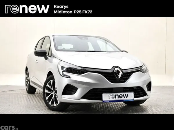 Renault Clio Hatchback, Petrol, 2023, Silver