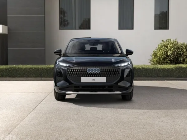 Audi Q3 Hatchback, Petrol Hybrid, 2026, 