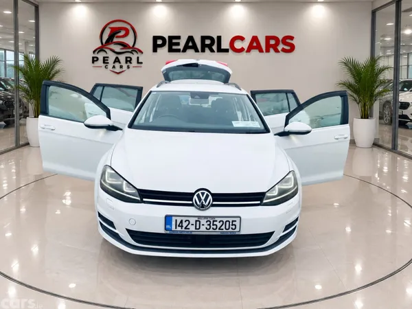 Volkswagen Golf Estate, Petrol, 2014, White