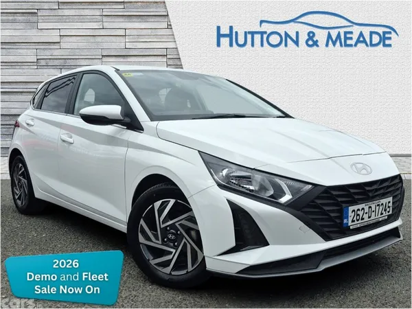 Hyundai i20 Hatchback, Petrol, 2026, White