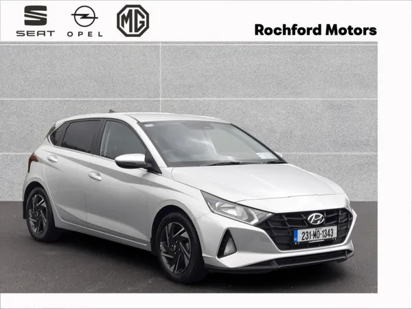Hyundai i20 Hatchback, Petrol, 2023, Grey