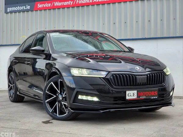 Skoda Octavia Saloon, Diesel, 2023, Black