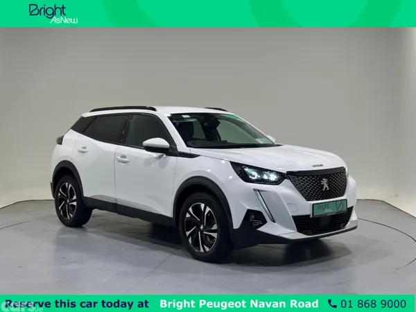 Peugeot 2008 MPV, Petrol, 2022, White