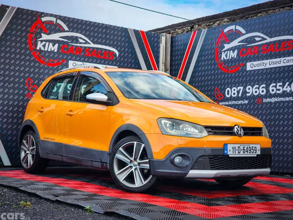 Volkswagen Polo Hatchback, Petrol, 2011, Orange