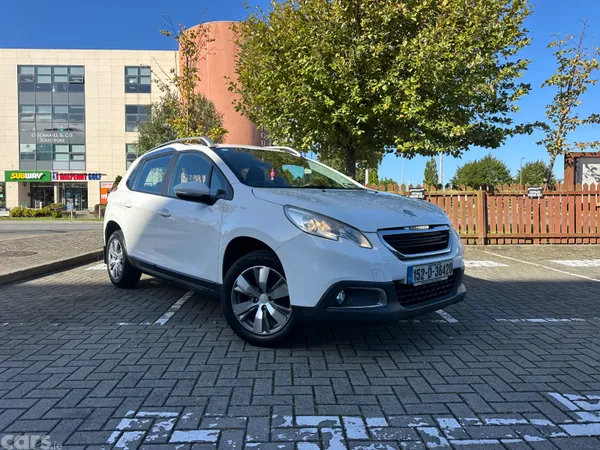 Peugeot 2008 SUV, Petrol, 2015, White